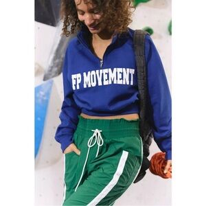 Free People Movement For The Win Logo Half Zip Pullover Size Small